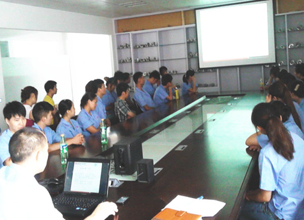 召開(kāi)專題案例分析會(huì)