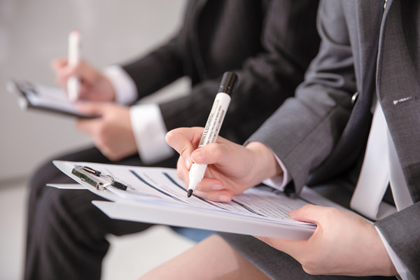 組織規(guī)劃咨詢：協助企業(yè)建立高效團隊，提升員工素質