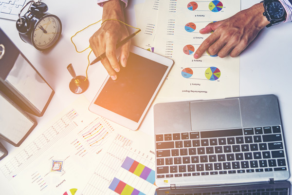 績效目標(biāo)設(shè)定：明確目標(biāo)，為員工指明方向