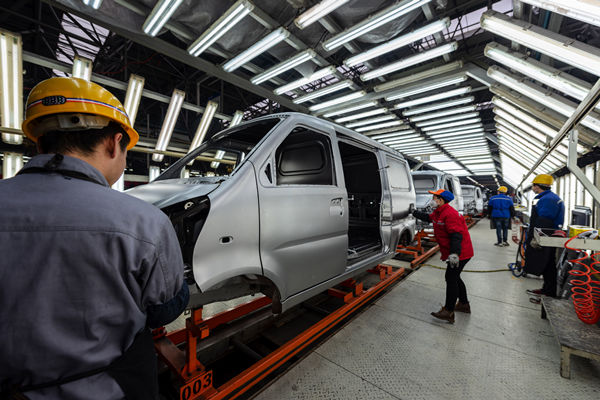 生產(chǎn)布局優(yōu)化：提高生產(chǎn)線平衡，降低生產(chǎn)周期