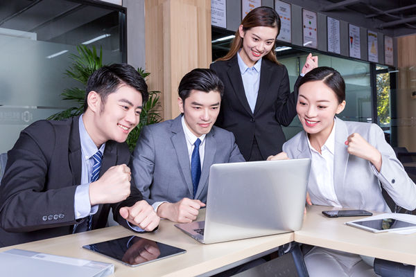 年度人才發(fā)展計(jì)劃：以人為本，共建共享