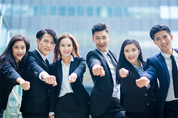 協(xié)同效應(yīng)：強(qiáng)化內(nèi)部溝通，打造高效協(xié)作團(tuán)隊(duì)