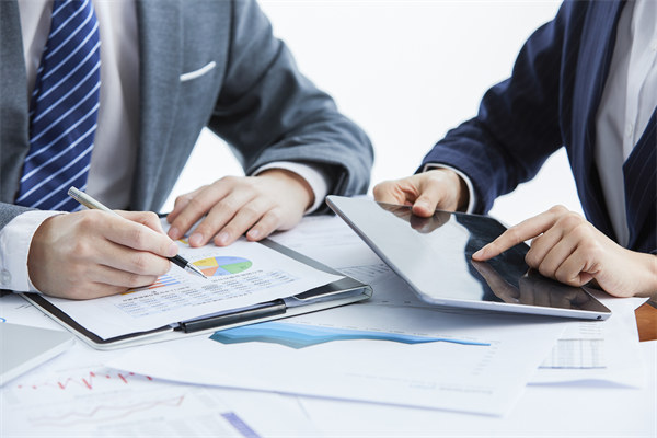 關(guān)鍵績效指標(biāo)（KPI）：明確目標(biāo)，跟蹤進(jìn)展