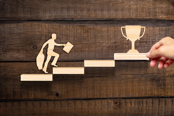 團(tuán)隊績效管理：強(qiáng)化團(tuán)隊協(xié)作，實(shí)現(xiàn)團(tuán)隊目標(biāo)