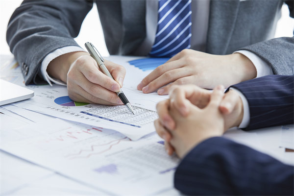 薪酬與績(jī)效如何有效掛鉤，促進(jìn)公平與激勵(lì)并存？