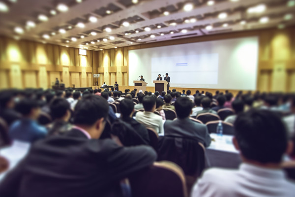 面對人才流失，企業(yè)應采取哪些策略留住關鍵員工？