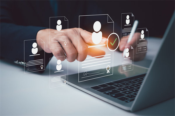 人力資源管理數(shù)字化轉(zhuǎn)型的關(guān)鍵步驟與挑戰(zhàn)？