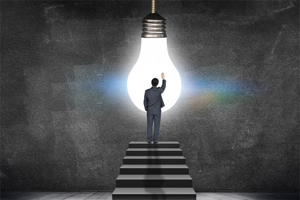 創(chuàng)新管理在推動(dòng)企業(yè)持續(xù)發(fā)展中的角色與實(shí)踐？