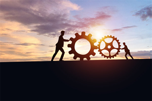 企業(yè)管理固化提升空間有限，如何進(jìn)行商業(yè)重組突圍？