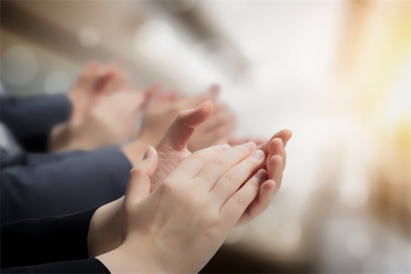 00后吐槽公司無(wú)效加班被開(kāi)除，企業(yè)戰(zhàn)略有何感悟？