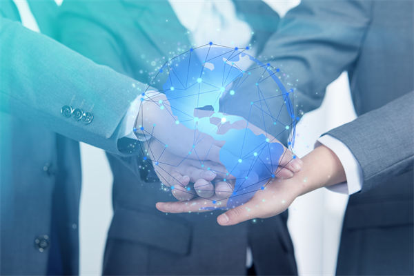 面對(duì)市場(chǎng)變化，企業(yè)戰(zhàn)略管理的靈活性如何保持與提升？