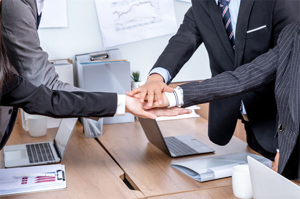 年度經(jīng)營計劃如何與企業(yè)的長期戰(zhàn)略目標相銜接？