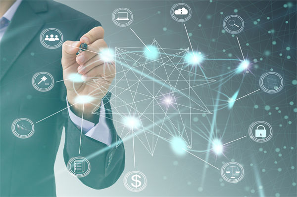 數(shù)字化轉(zhuǎn)型背景下，企業(yè)戰(zhàn)略應(yīng)如何創(chuàng)新與升級(jí)？