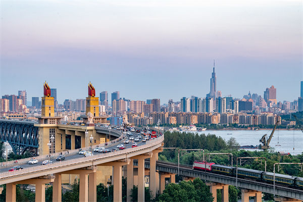 年度目標總落空，南京年度經(jīng)營計劃咨詢公司如何精準規(guī)劃增長路線？