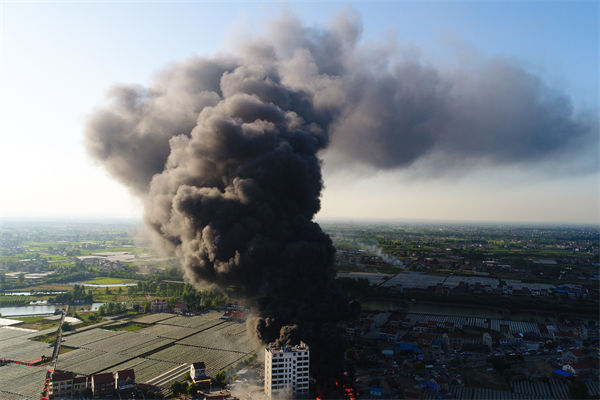 山東化工廠爆炸后樓房僅剩框架，對制造業(yè)有何啟示？