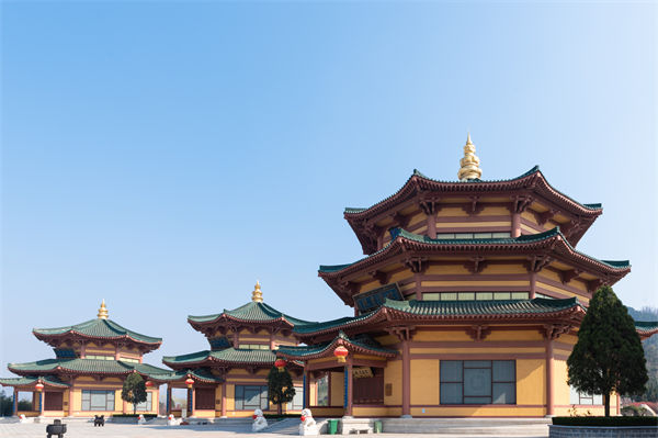 煙臺企業(yè)戰(zhàn)略模糊難落地？戰(zhàn)略咨詢公司如何精準(zhǔn)錨定增長賽道？