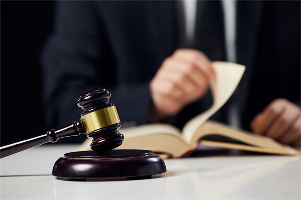 企業(yè)文化分析：男子連續(xù)工作超8小時(shí)休息3分鐘被開