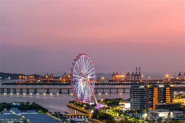 行業(yè)洗牌加速企業(yè)迷茫，深圳戰(zhàn)略咨詢公司能指明突圍方向嗎？
